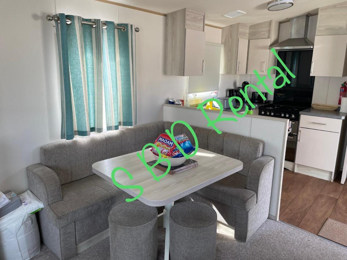 Summer Breeze Deluxe Caravan Rental Saint Osyth Luaran gambar