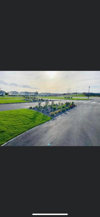 Summer Breeze Deluxe Caravan Rental Saint Osyth Luaran gambar